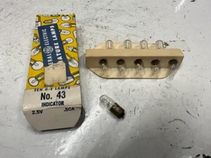 NOS Vintage BOX 10 AUTO Old Car Truck Interior INDICATOR Light Bulb 43 2.5V - Picture 1 of 3