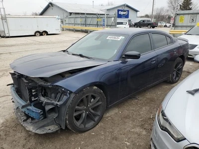 Dodge Charger 2016 bahía de motor caja de fusibles OEM usado 434327 137 k millas Foto 1 de 4