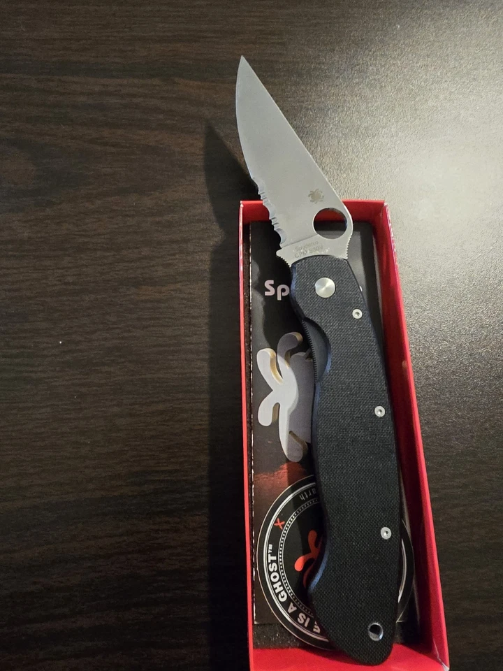 Spyderco Military Partialy Serrated S30V  Liner Lock Lightly Used C36GPS2 RARE - Image 1 of 2