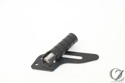 Soporte clavija pasajero izquierdo Yamaha V Star 950 XVS950A 09  Foto 1 de 4