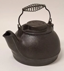 Antique Wagner Ware Sydney Ohio Cast Iron Tea Pot Kettle Coil Wire Handle As Is - Picture 1 of 11