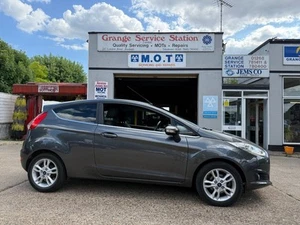 2015 FIESTA 1.0 ECOBOOST ZETEC 3 DR. ONLY 29 K F.S.H. - Picture 1 of 16