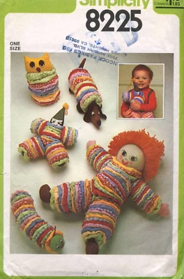 1970's Simplicity Toy Package Doll,Owl,Dog,Clown,Caterpillar Pattern 8225 UNCUT - Image 1 of 2