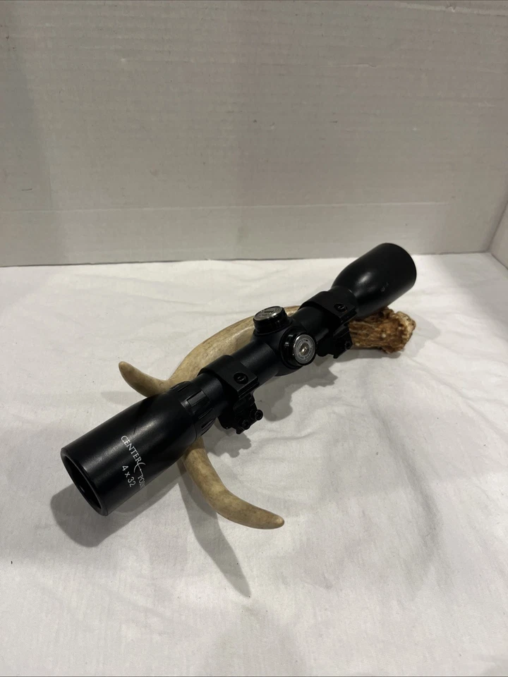 Mira telescópica de caza de punto central 4x32, 10,5” de largo con soportes de mira telescópica. Faltan tapas Foto 1 de 4