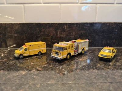 ¡NUEVO! Código 3 Personalizado Rural Departamento de Bomberos Motor, Ambulancia y Jefe de Bomberos Foto 1 de 4