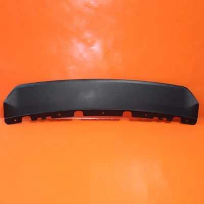 PARAGOLPES TRASERO MASERATI GHIBLI CENEFA CENTRO INFERIOR MOLDURA 2018 2019 2020 670097616 Foto 1 de 4