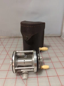 Vintage Bronson J.A. Coxe Coronet 25. Fishing Reel w/ Leather Case Made in USA - Picture 1 of 6