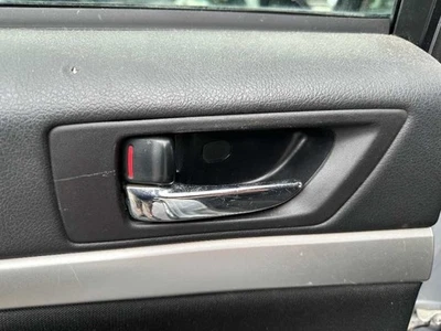 Manija interior de la puerta del conductor trasero izquierdo 2010 11 12 13 14 Subaru Outback Foto 1 de 4