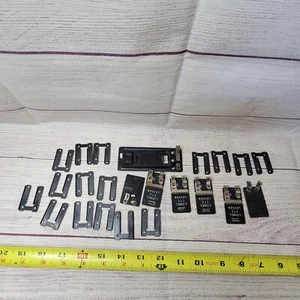 Vintage Lionel Gauge track power supply tabs and misc accessories - Unteste - Picture 1 of 7