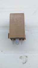 6136-8384505 RELAY FUSES BMW 3 Series E46 Sedan (0105) 1951 Diesel 10 926977
