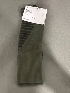 Nike Outdoor Wool Blend, Dri-Fit Green Crew Socks Size: Mens 8-12, Womens 10-13 - Picture 1 of 1