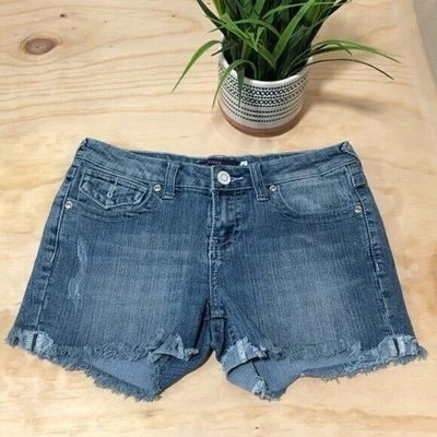 Vigoss 女式牛仔短裤青少年尺寸 3 蓝色牛仔裤中号水洗剪裁 — 第 1/4 张图片