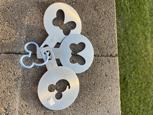 Disney Parks Mousewares Mickey and Friends Coffee Stencil Set New E1 - Picture 1 of 1