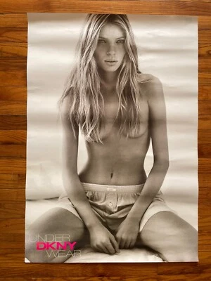 Esther Canadas DKNY Model 1999  Underwear Advertisement  - 39x27 LARGE POSTER Foto 1 de 2