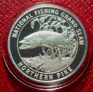 Northern Pike - National Fishing Club Medaille 1 Feinunze 999 Feinsilber mit Kapsel - Bild 1 von 3