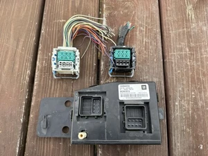 Chevy Colorado GMC Canyon Hummer H3 2004-2007 BCM Body Control Module 10394234 - Picture 1 of 5