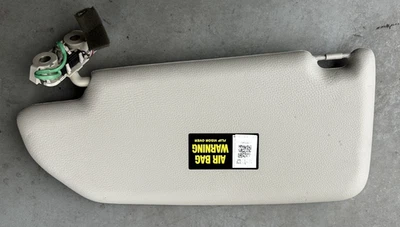 Parasoles Volvo para pasajeros y conductores con par de espejos retrovisores para 2001-2004 S60 V70 (BEIGE) Foto 1 de 4