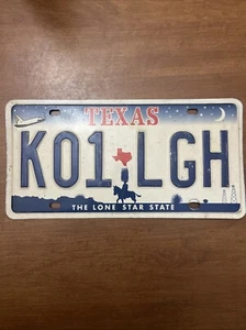 2000s Texas License Plate Space Shuttle And Cowboy K01LGH - Picture 1 of 2