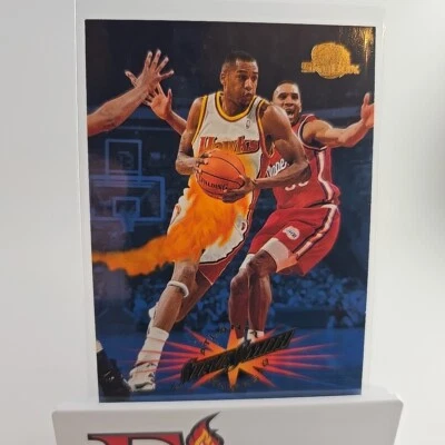 1995-96 Skybox Premium - #4 Steve Smith Atlanta Hawks - Image 1 of 4