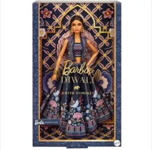 Mattel Barbie Signature Anita Dongre Diwali 13" bambola 2024 LIMITATO *PREVENDITA* - Foto 1 di 1