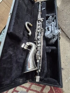 Selmer USA clarinetto basso pezzo unico corpo Selmer custodia #66037 così com'è da riparare - Foto 1 di 15