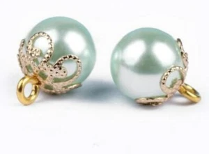 5 X 10MM LIGHT GREEN PEARL GOLD SHANK SEW ON BUTTONS - Picture 1 of 2