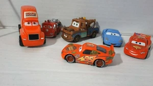 Disney Pixar Konvolut 6 Autos ohne Stall Anhänger Sally Red Cactus McQueen Mattel - Bild 1 von 11