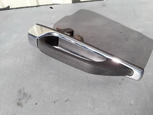 1982 Mercedes Benz W123 240D Rear Right Passenger Side Door Exterior Handle OEM - Foto 1 di 12