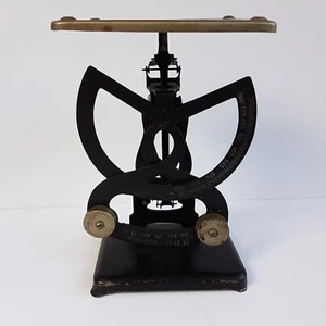Herramienta de medición de pie de metal Scales, siglo 1900 - Imagen 1 de 12