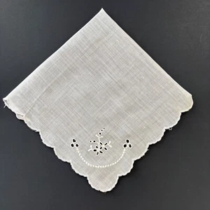 Vtg Bridal White Eyelet Wedding Handkerchief Cottage Core Granny Love Romance - Picture 1 of 4