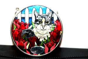 Amia ADORABLE CAT in Flowers, Hand Painted STAINED GLASS SUNCATCHER W/ CHAIN - Picture 1 of 6