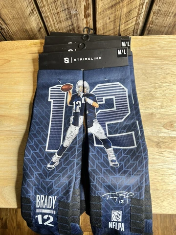Lot Of 4  NFL Tom Brady New England Patriots Socks Mens M/L NEW Cover