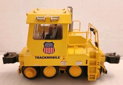 Lionel 6-28449 O Gauge Union Pacific TrackMobile  - Image 1 of 4