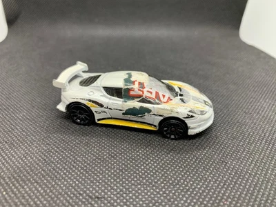 Hot Wheels - Lotus Evora GT4 White - Diecast Collectible - 1:64 Scale - USED - Image 1 of 3