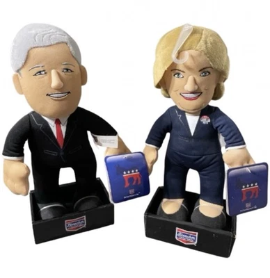 Bleacher Creatures Figuras Históricas Bill y Hillary Clinton 10" Peluche TOTALMENTE NUEVO Foto 1 de 4