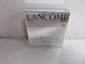 Lancome Dual Finish Multi-tasking Longwear Powder Foundation 220 BUFF (C) - Picture 1 of 5