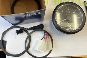 Volvo Penta Tachometer 23715875 - Picture 1 of 2
