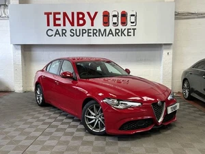 2018 Alfa Romeo Giulia 2.0T Veloce Saloon 4dr Petrol Auto Euro 6 (s/s) (280 ps) - Picture 1 of 24