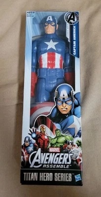 12-дюймовая экшн-фигурка Капитана Америка из серии Marvel Avengers Assemble Titan Hero новая в коробке - Изображение 1 из 4