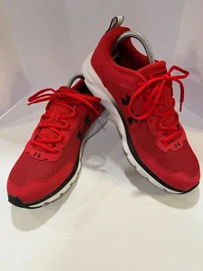 Under Armour Charged Lauf- & Joggingschuhe Herren rot, schwarz & weiß Größe 10 - Bild 1 von 9