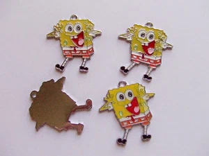 2pz charms ciondoli Spongebob  in metallo smaltato 30x30mm color argento scuro - Foto 1 di 1