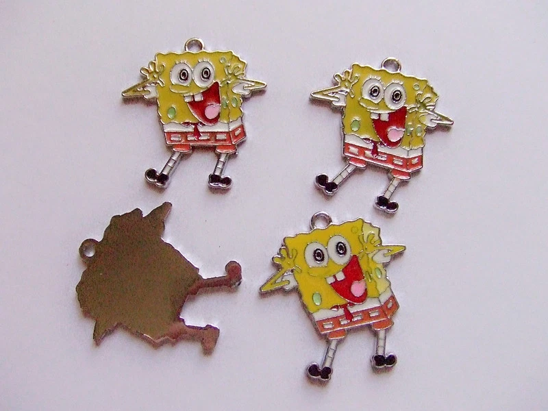 2pz charms ciondoli Spongebob  in metallo smaltato 30x30mm color argento scuro - Immagine 1 di 1