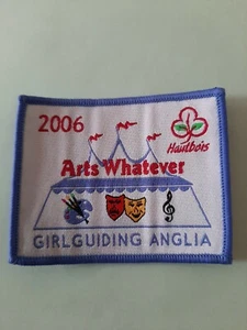 Girlguiding Anglia Hautbois 'Arts Whatever' 2006 Cloth Badge GG16 - Picture 1 of 1