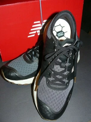 Zapato de Trail Running New Balance Kaymin Trail v1 Fresh Foam para Mujer (Negro) WTKYML Foto 1 de 4