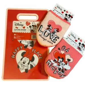 Disney Mickey & Minnie Mouse Cooking Mini Silcon Mitts & Plastic Cutting Board - Picture 1 of 20