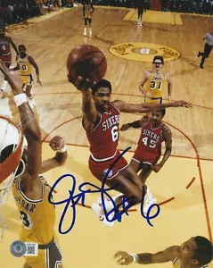 DR. J JULIUS ERVING Signed Philadelphia 76ers 8x10 PHOTO Beckett Authentic (BAS) - Picture 1 of 2