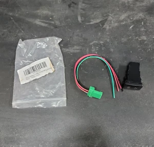 Interruptor de botón LED MicTuning con kit de cable conector parte M0810-T-LLBWS NOS - Imagen 1 de 11