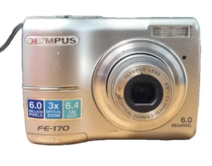 Olympus FE-170 6,0-MP-Digitalkamera – silberfarben (D17) - Bild 1 von 7
