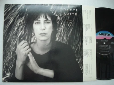 PATTI SMITH Dream of Life NM ARISTA AL-8453 Original LP w/inner Masterdisk DMM Foto 1 de 4