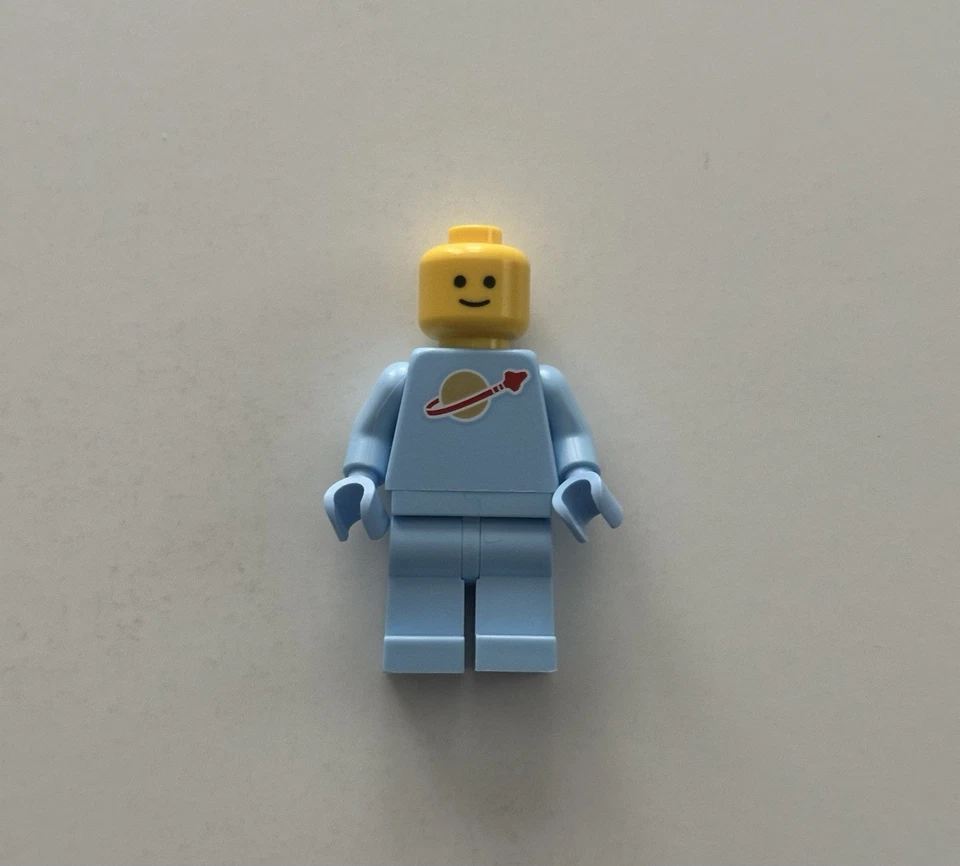 LEGO Light Blue Classic Spaceman Minifigure - Image 1 of 1